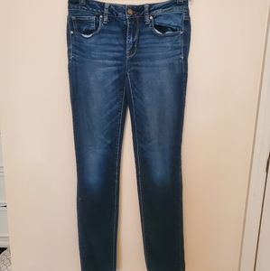✨️HP✨️ American Eagle Skinny Jeans, Dark Wash, size 2